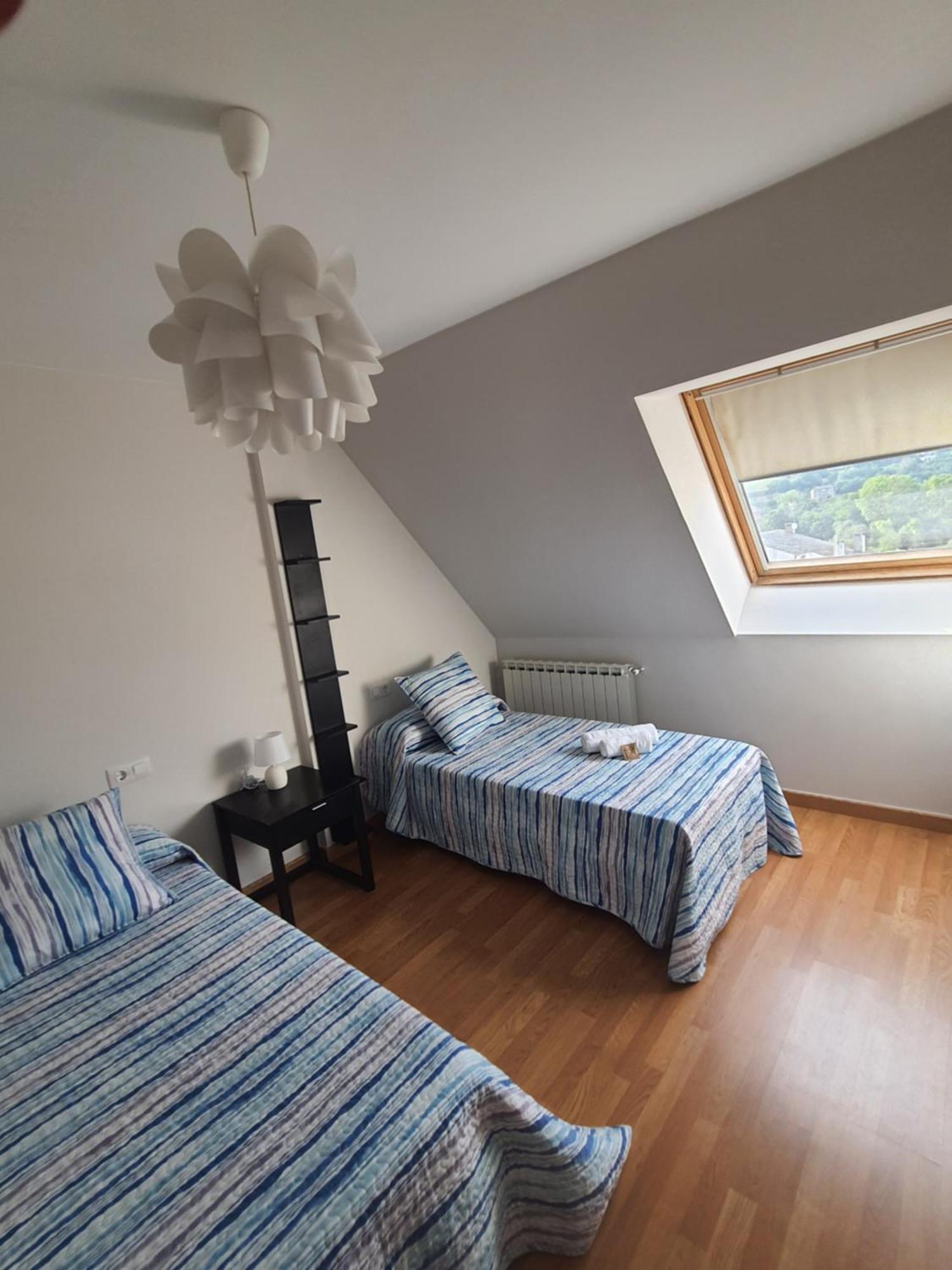 Duplex Axl Leilighet Sarria Eksteriør bilde
